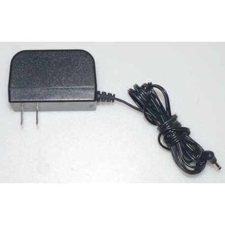 DVE DVS-090A15FUS AC ADAPTER (9V - 1.5A)