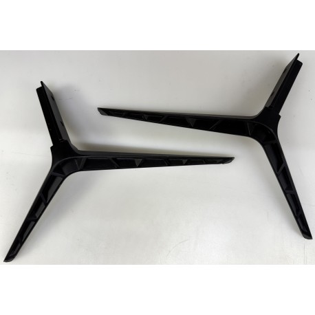 VIZIO 18E70 TV STAND/LEGS